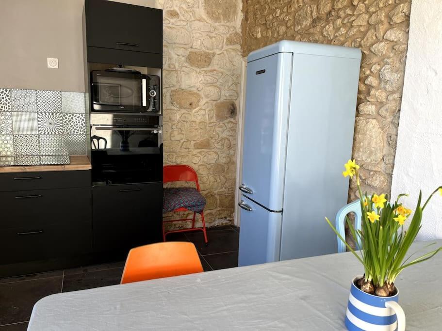 Cozy Town Centre Cottage Beaumont-en-Perigord Exterior photo