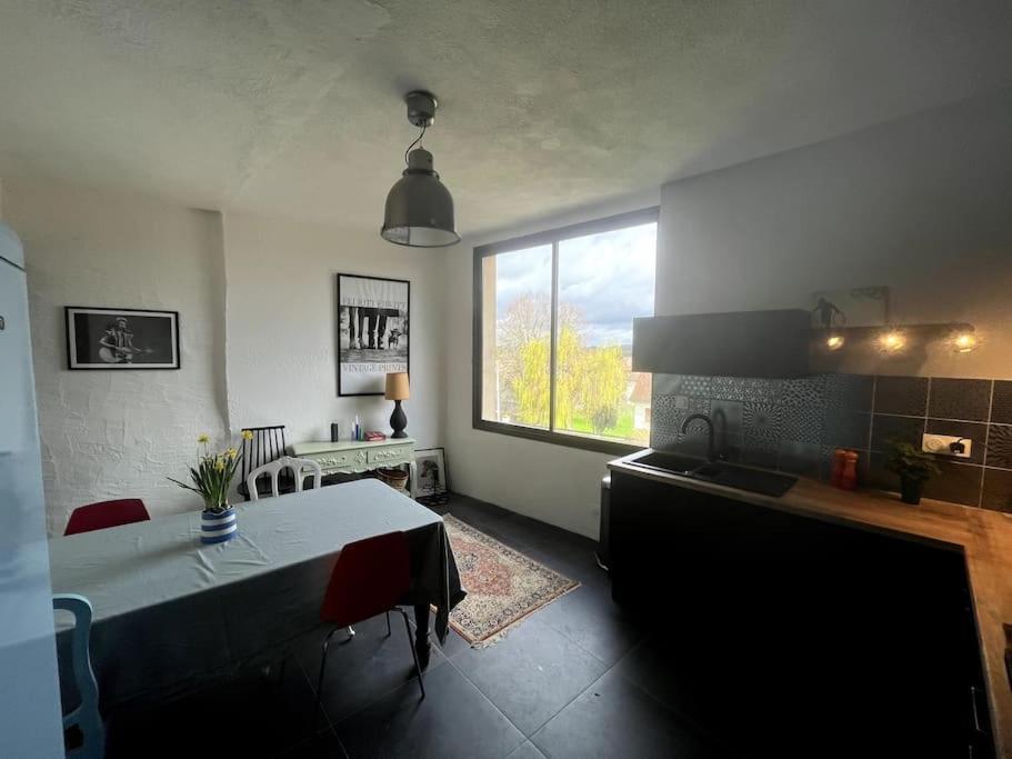 Cozy Town Centre Cottage Beaumont-en-Perigord Exterior photo