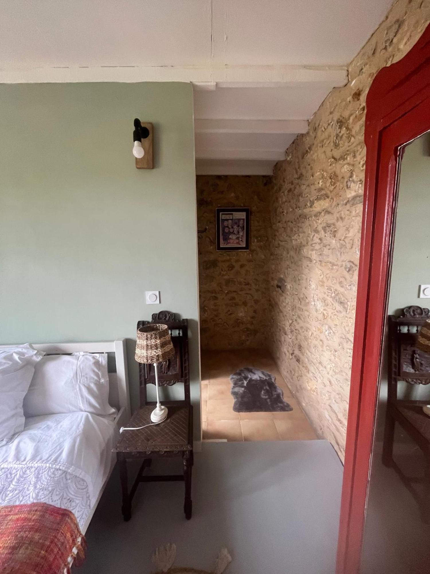 Cozy Town Centre Cottage Beaumont-en-Perigord Exterior photo